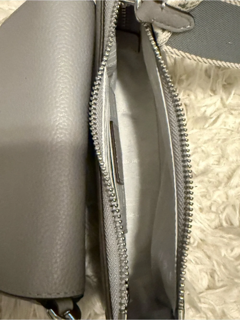 kate spade compact pebbled